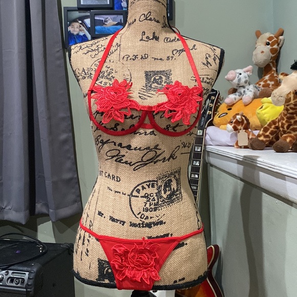 ROMWE Lingerie Set - Picture 2 of 7